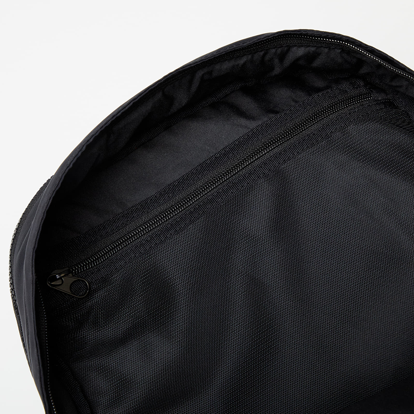 Mugursomas Nike NSW Essentials Backpack Black/ Black/ Ironstone