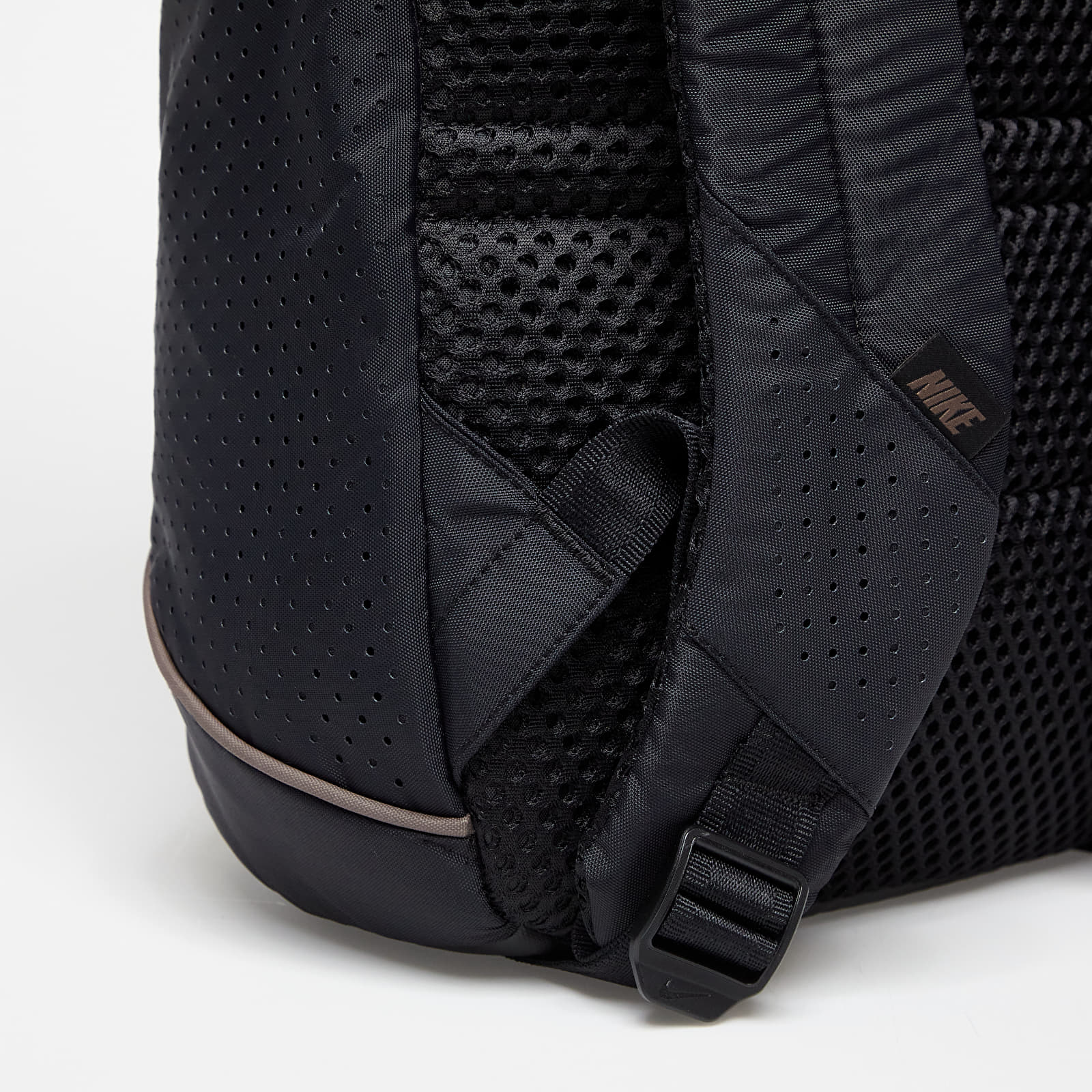 Mugursomas Nike NSW Essentials Backpack Black/ Black/ Ironstone