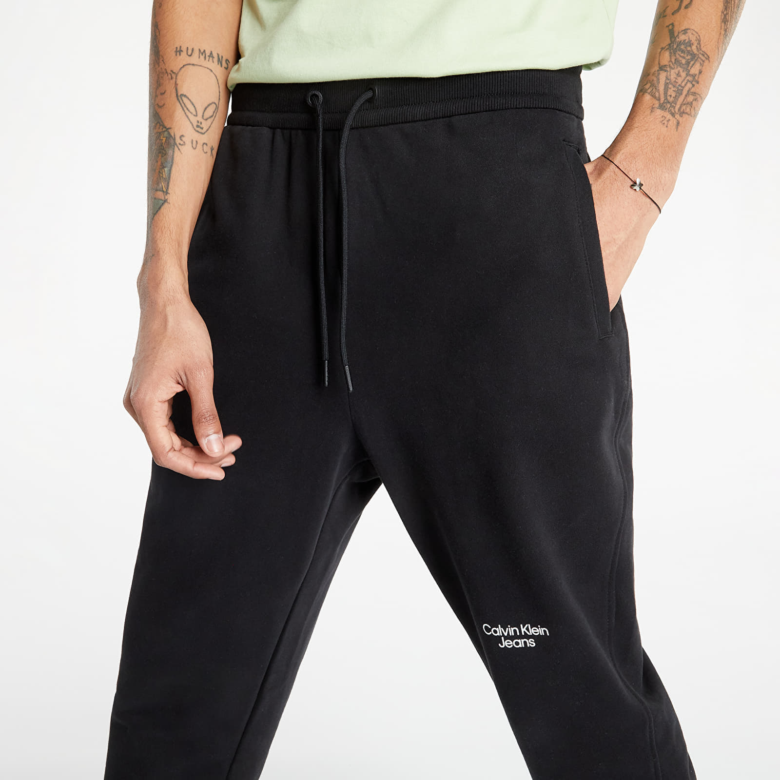 Jogginghosen CALVIN KLEIN JEANS Stacked Logo Hwk Pants Ck Black