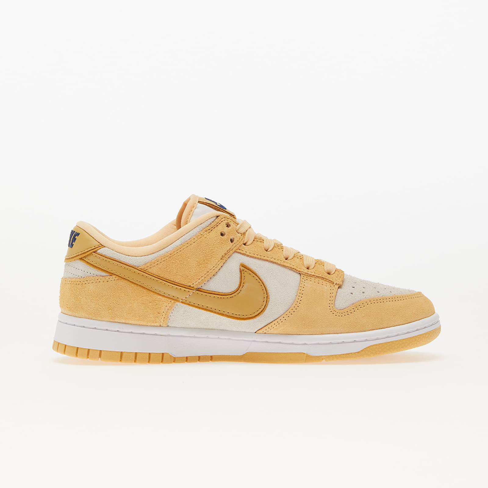 Ženske superge in čevlji Nike W Dunk Low LX Celestial Gold/ Wheat Gold-Sail