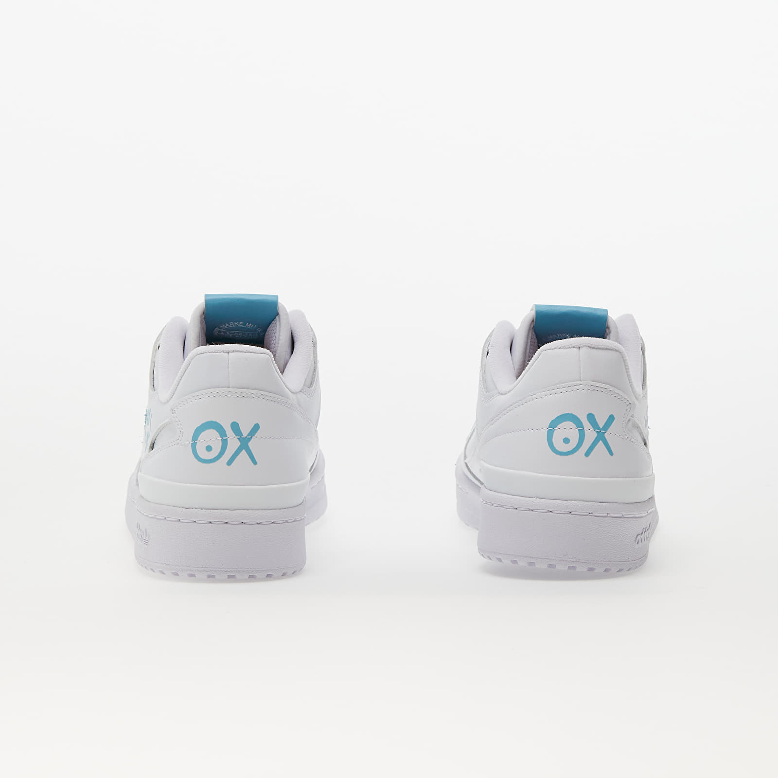Miesten lenkkarit ja kengät adidas Originals x André Saraiva Forum Low Cl Ftw White/ Ftw White/ Ftw White