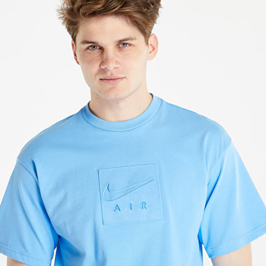 University blue top nike shirt