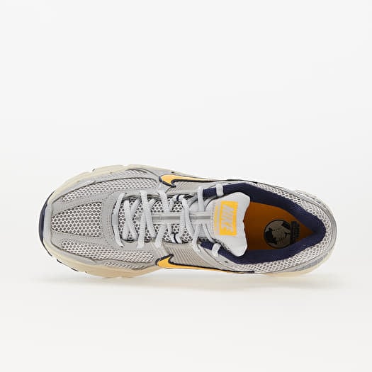 Men s sneakers and shoes Nike Zoom Vomero 5 Ms Pure Platinum Laser Orange Queens