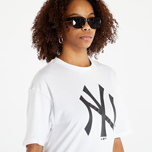 New York Yankees League Essential Pink Oversized T-Shirt