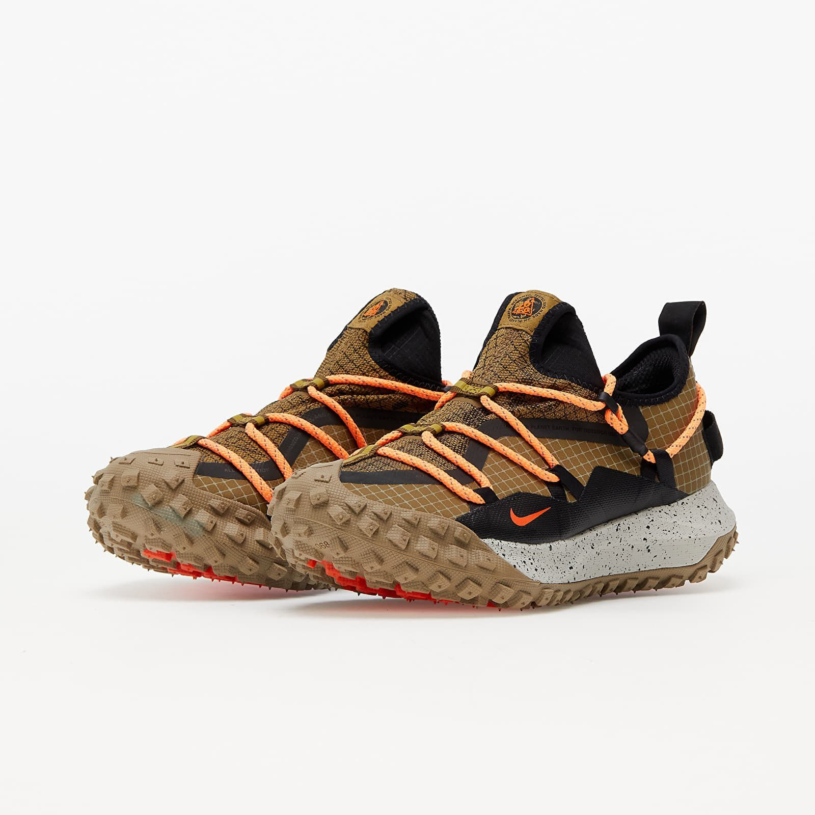 Adidași și pantofi pentru bărbați Nike ACG Mountain Fly Low GORE-TEX SE Hazel Rush/ Black-Khaki-Atomic Orange