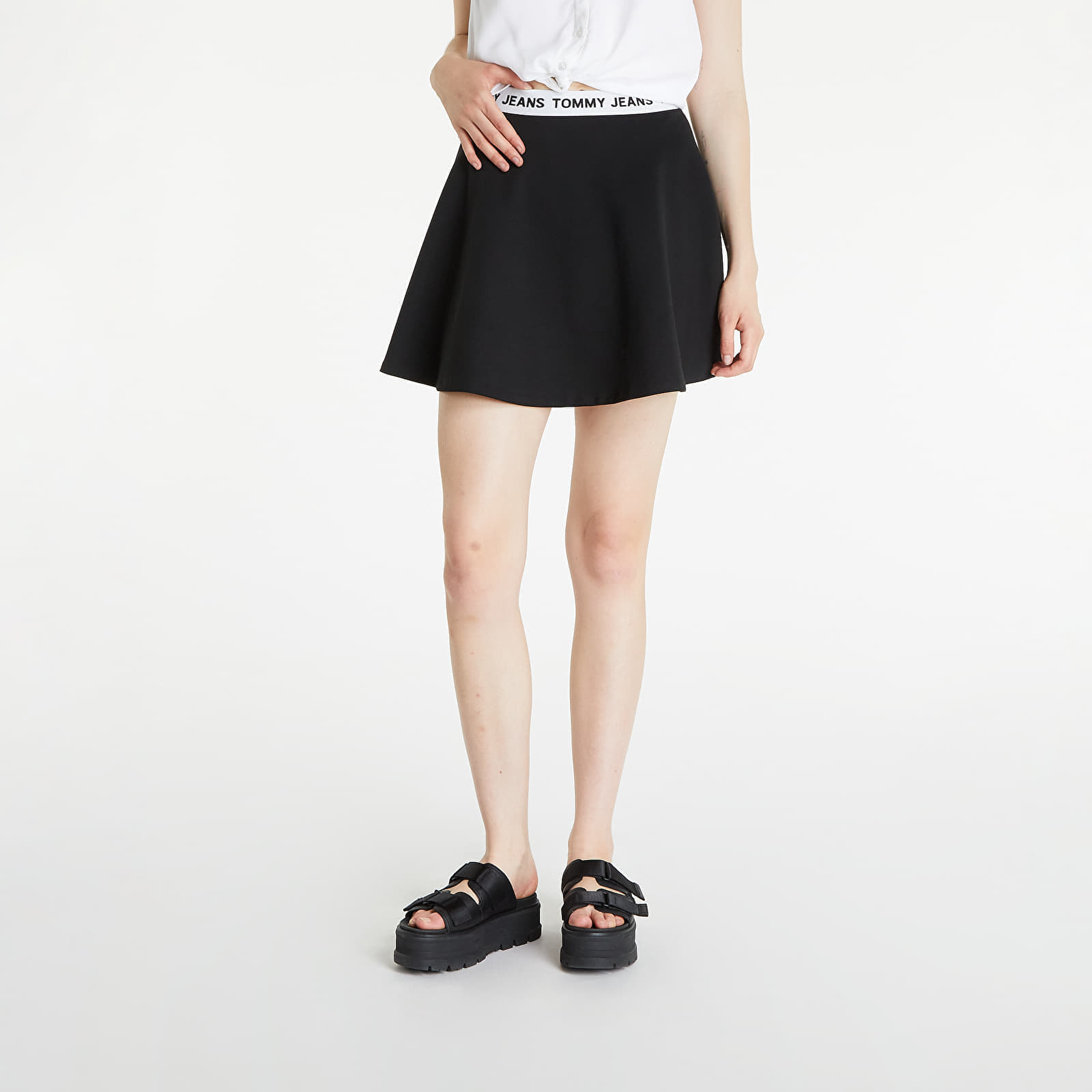 Suknje TOMMY JEANS Logo Waistband Fit Mini Circle Skirt Black