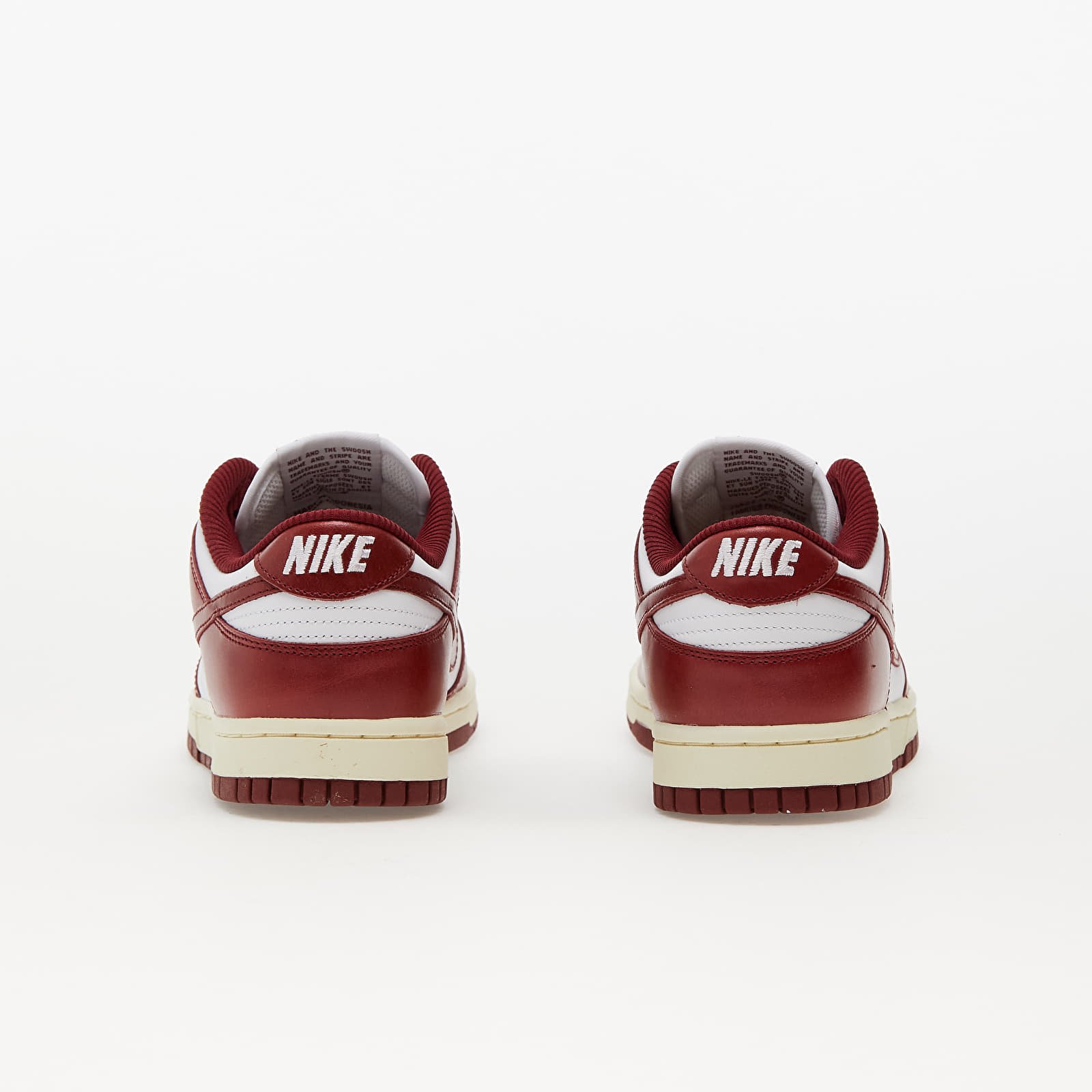 Dámské tenisky a boty Nike W Dunk Low Premium White/ Team Red-Coconut Milk