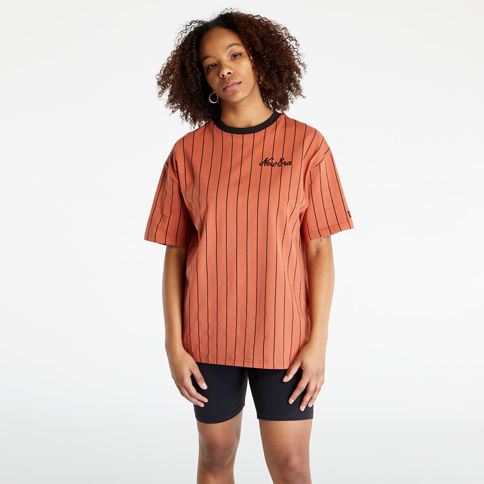 T-shirts New Era Pinstripe Oversized T-Shirt Medium Brown/ Black