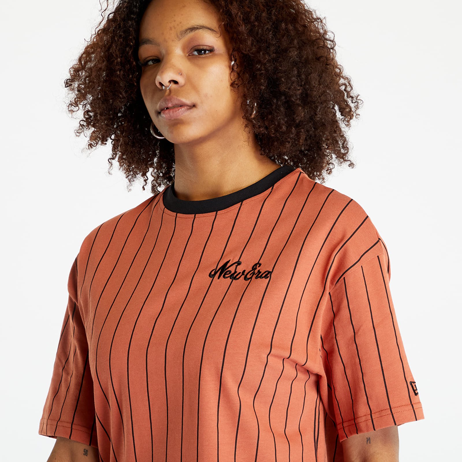 T-shirts New Era Pinstripe Oversized T-Shirt Medium Brown/ Black