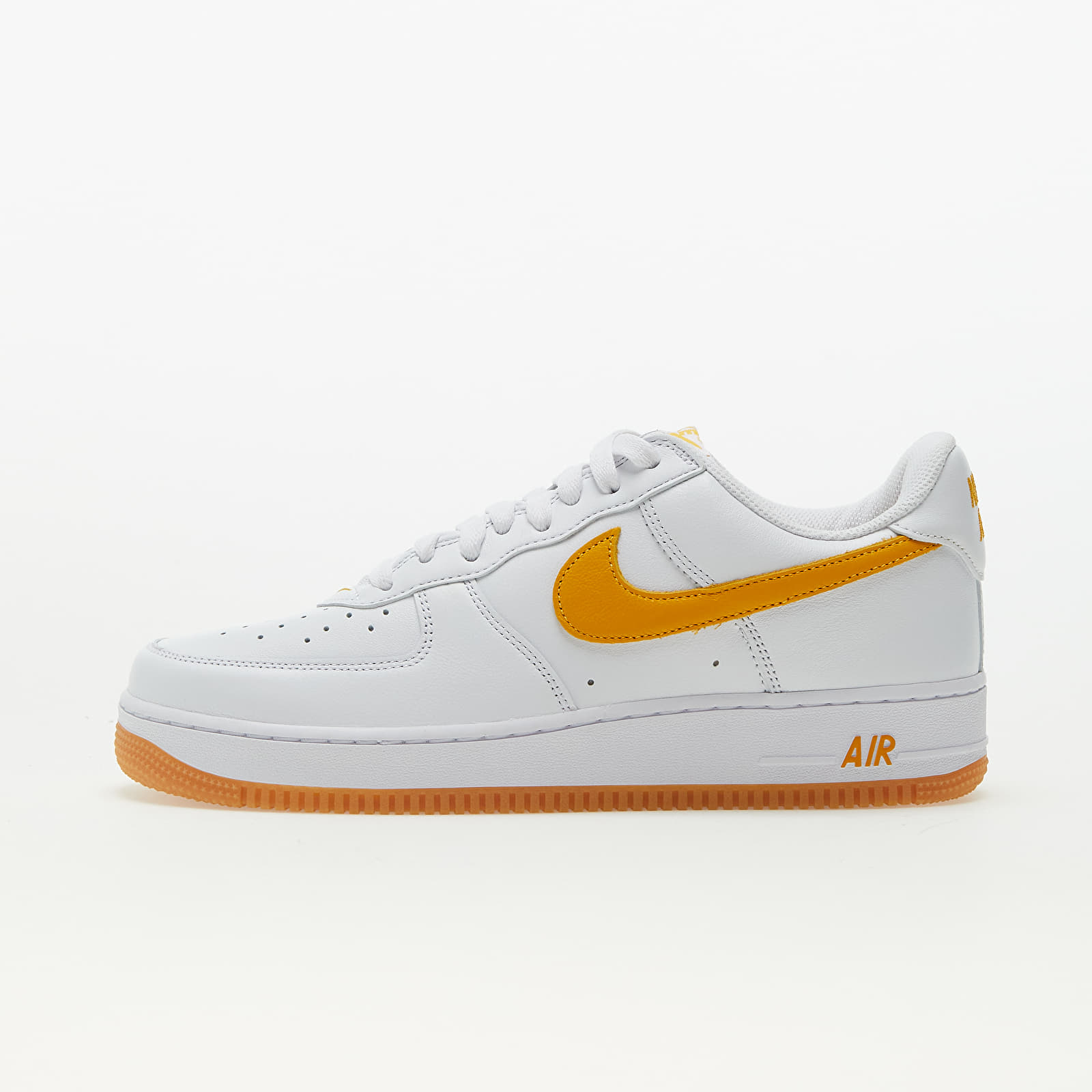 Turnschuhe und Schuhe für Männer Nike Air Force 1 Low Retro QS White/ University Gold