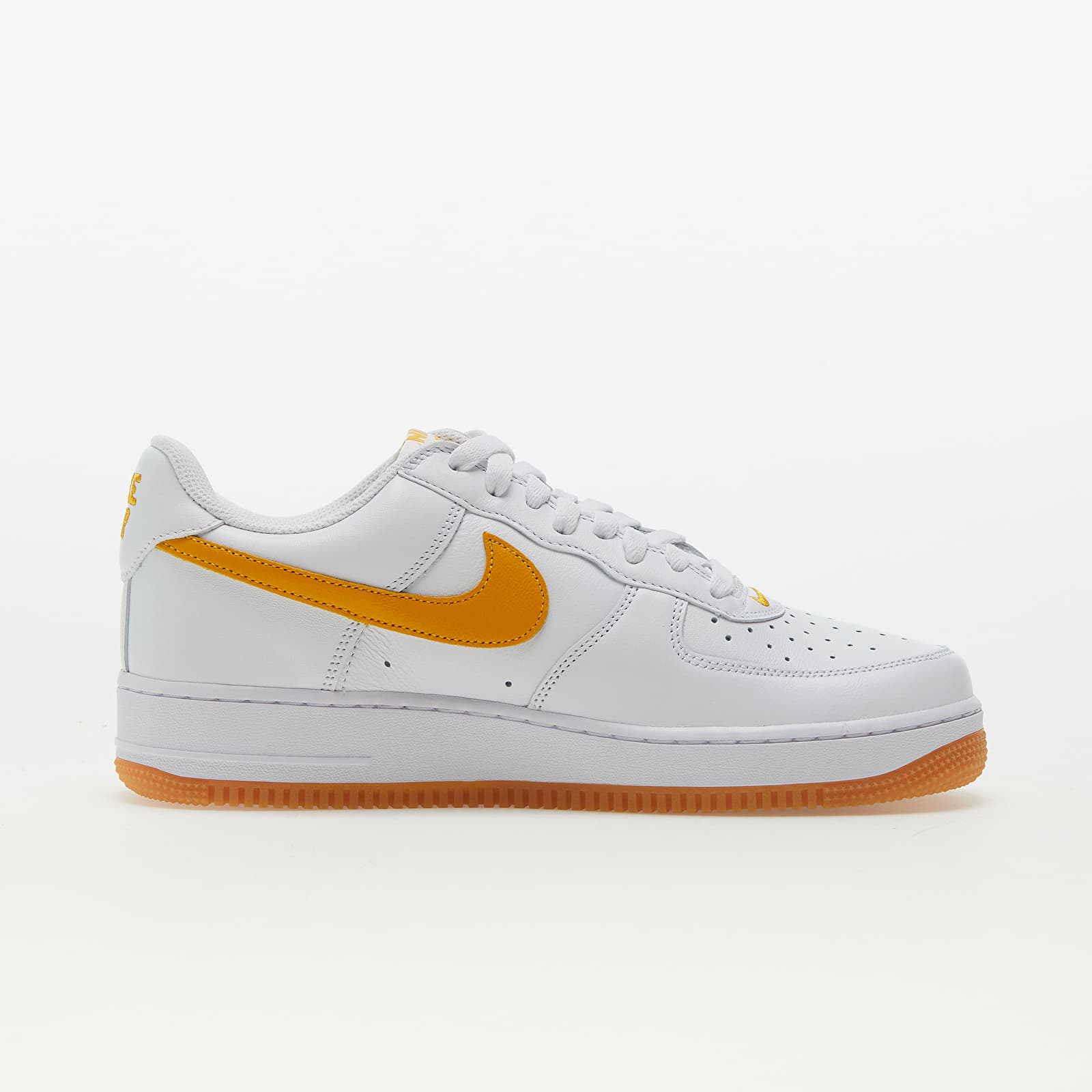 Turnschuhe und Schuhe für Männer Nike Air Force 1 Low Retro QS White/ University Gold