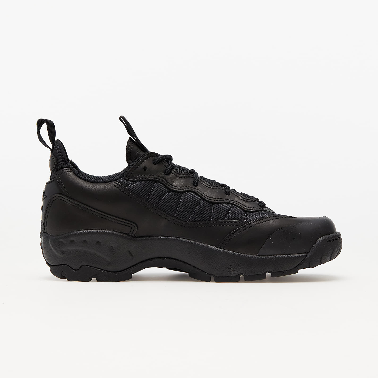 Vīriešu čības un apavi Nike ACG Air Mada Black/ Anthracite