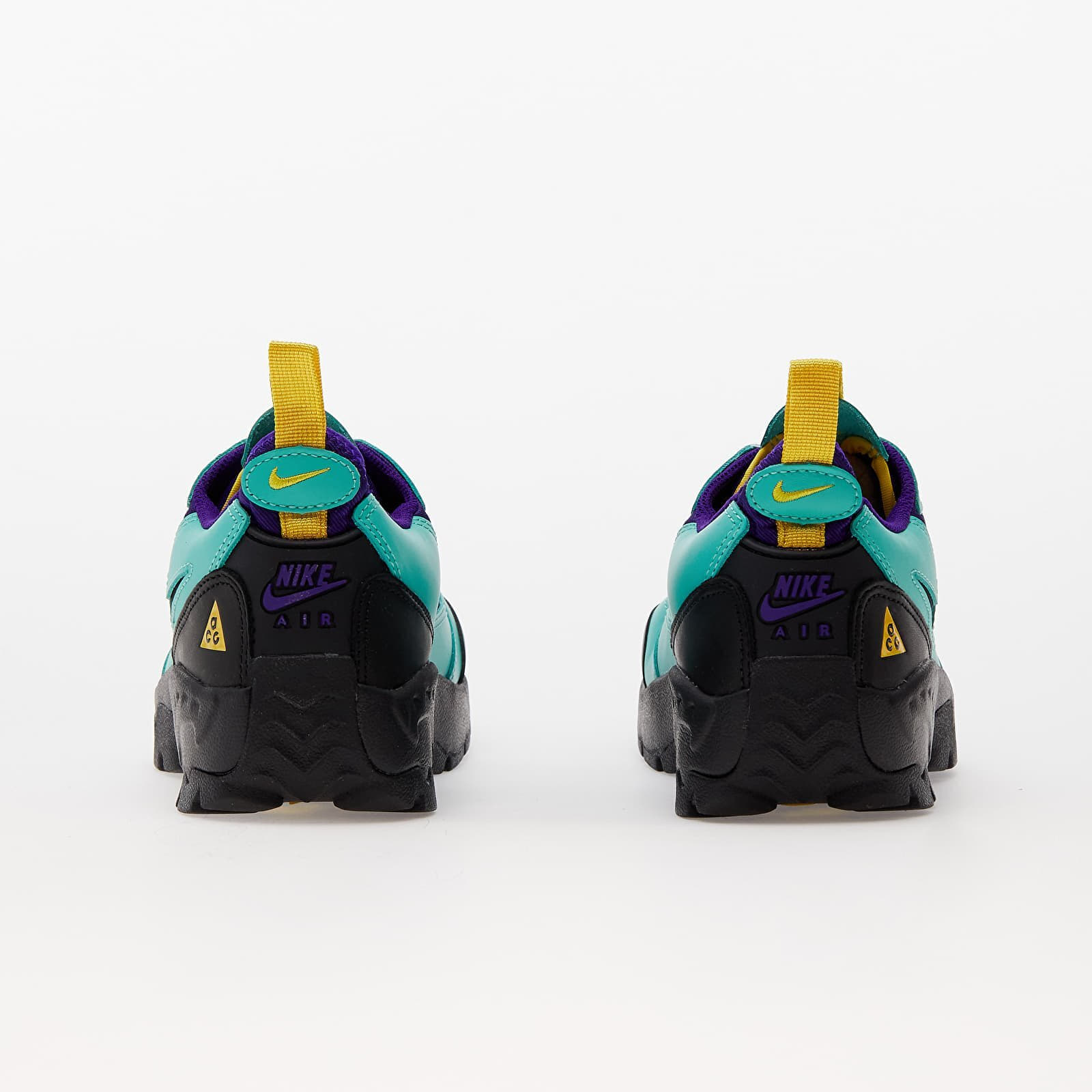 Męskie trampki i buty Nike ACG Air Mada Light Menta/ Black-Electro Purple |  Queens