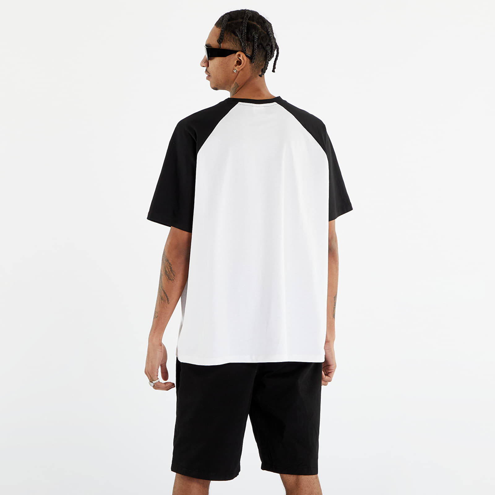 T-shirts Urban Classics Organic Oversized Raglan Tee White/ Black