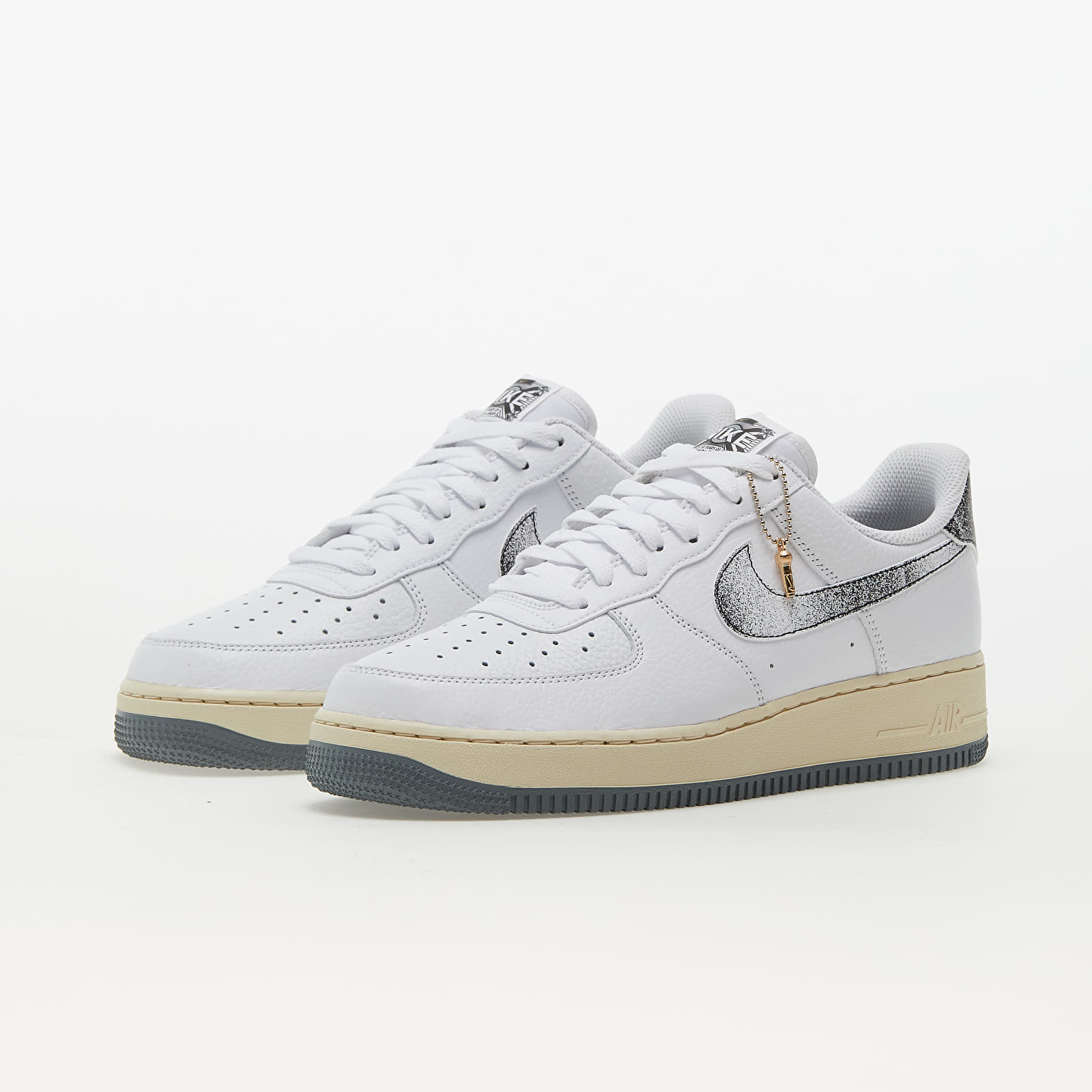 Turnschuhe und Schuhe für Männer Nike Air Force 1 '07 LX White/ Smoke Grey-Beach-White