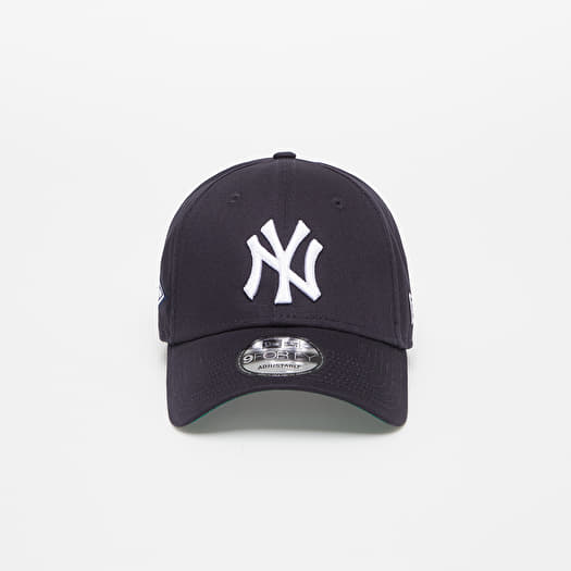 Black New Era MLB New York Yankees 9FORTY Side Patch Cap