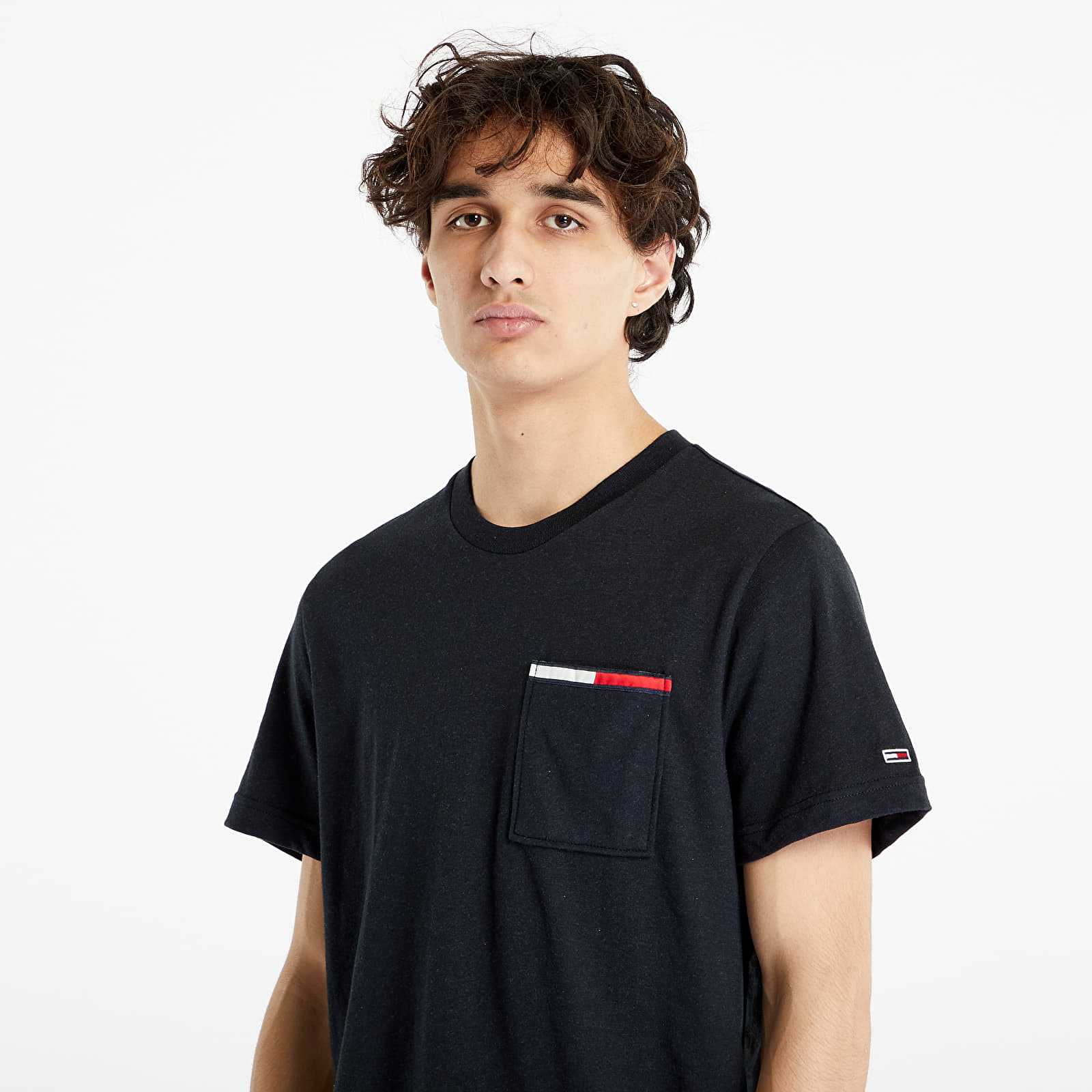 T-Shirts TOMMY JEANS Essential Flag Pocket Short Sleeve Tee Black Heather