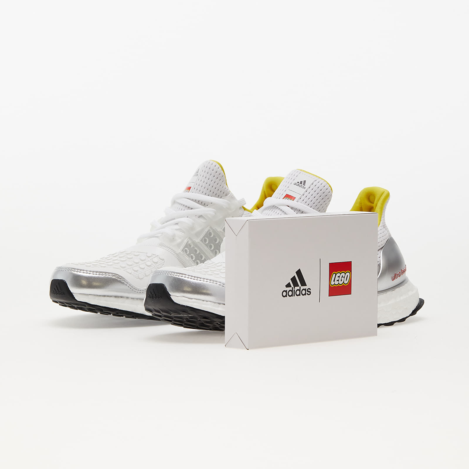 Men's sneakers and shoes adidas Performance x Lego UltraBOOST DNA Ftw White/ Ftw White/ Shock Blue