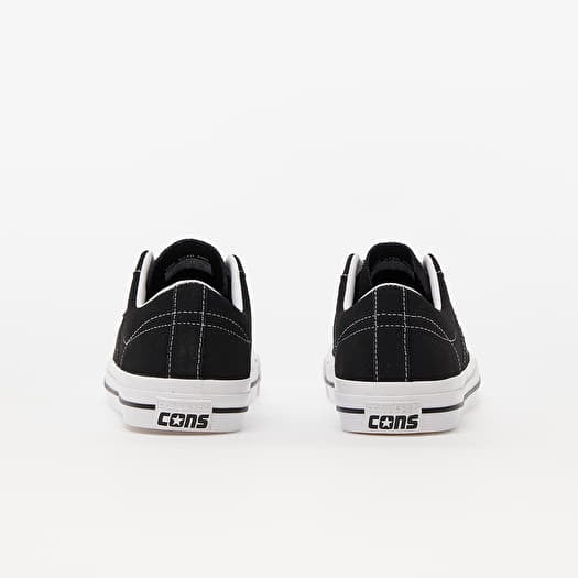 Turnschuhe und Schuhe fur Manner Converse Cons One Star Pro Suede Black Black White Queens