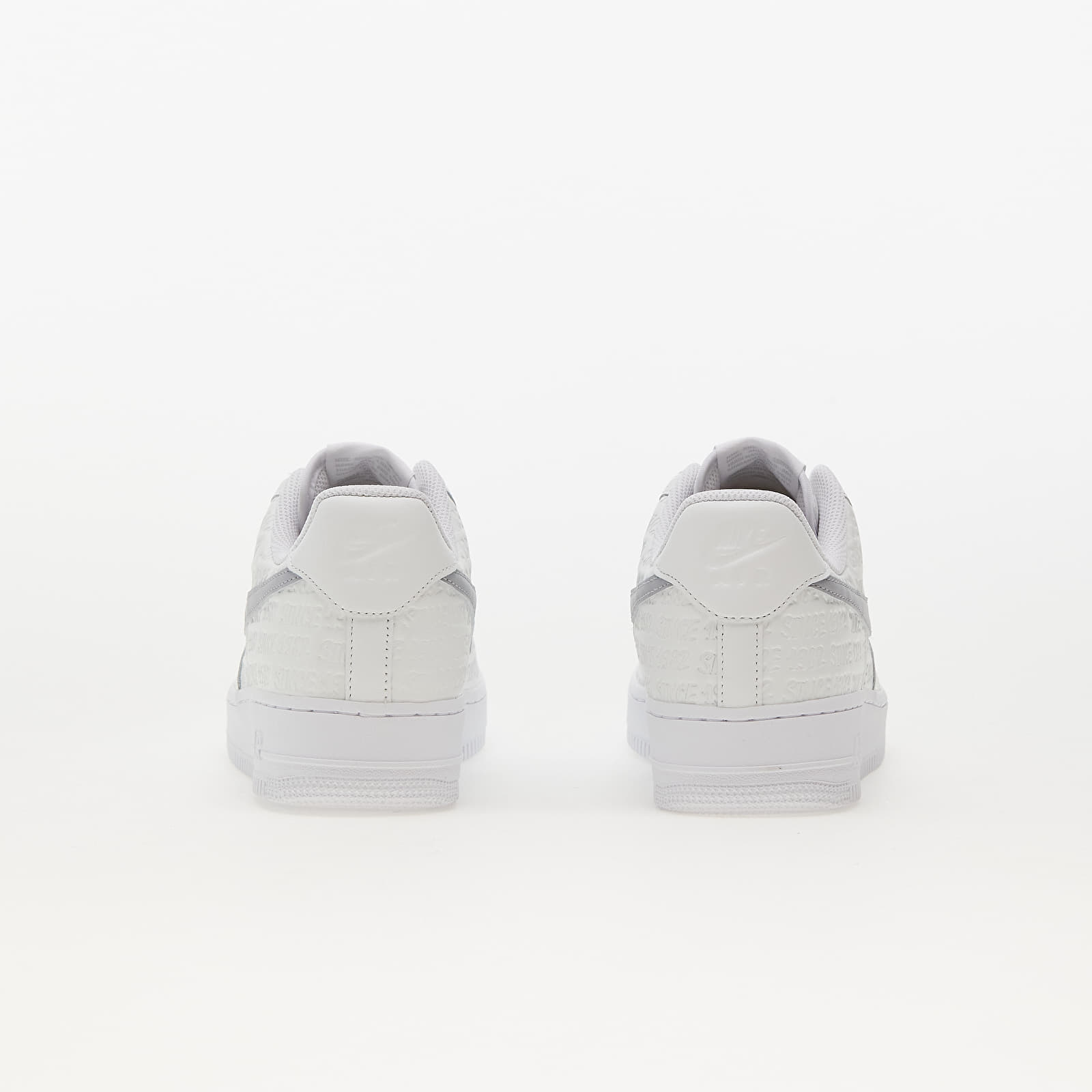 Women s shoes Nike W Air Force 1 07 Low Summit White Wolf Grey
