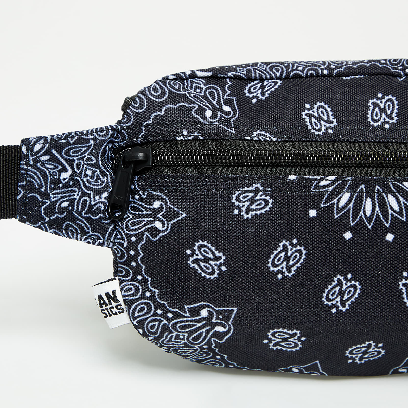 Ledvinky Urban Classics Bandana Print Hip Bag Black
