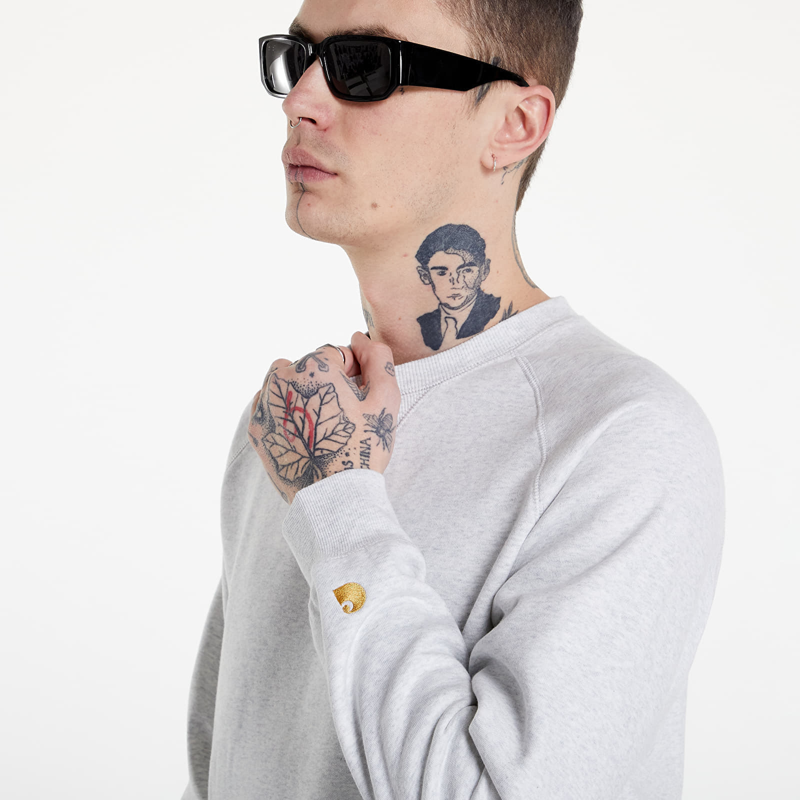 Mikiny a svetry Carhartt WIP Chase Sweat Ash Heather/ Gold 