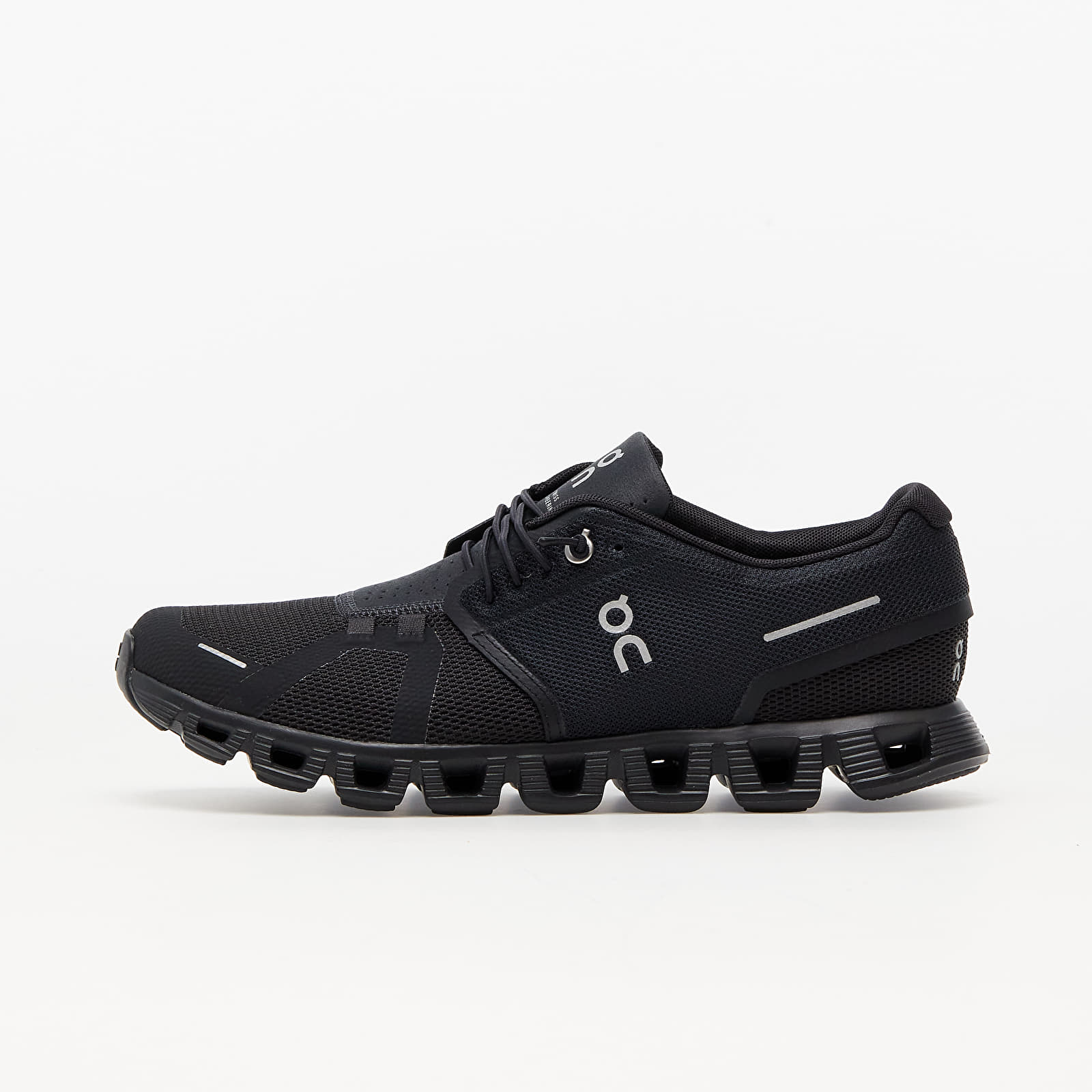 Baskets et chaussures pour hommes On M Cloud 5 All Black