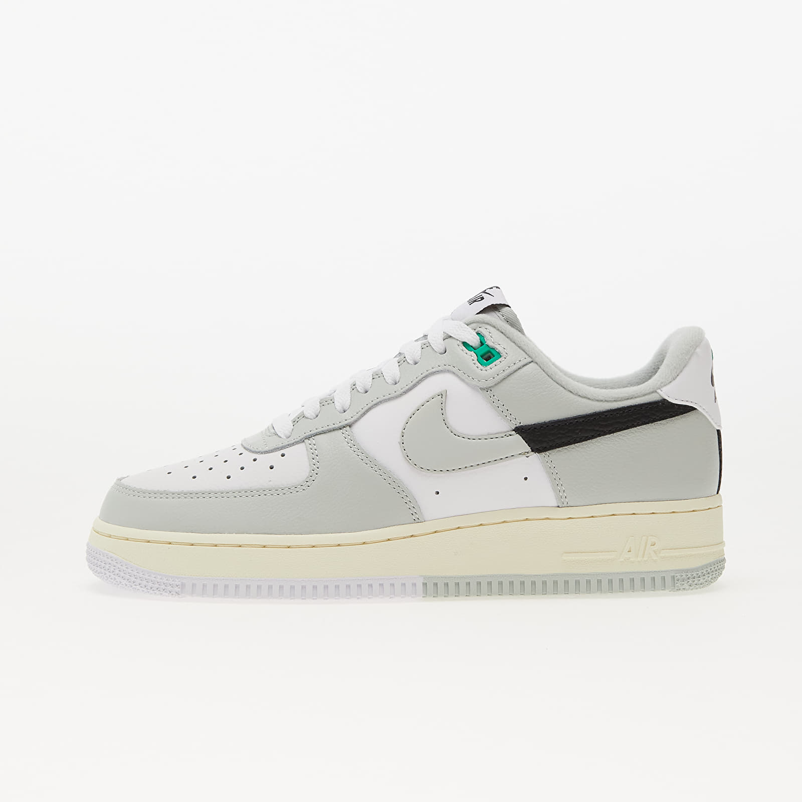 Sneakers Nike Air Force 1 \'07 Lv8 Light Silver/ Black-Light Silver-White