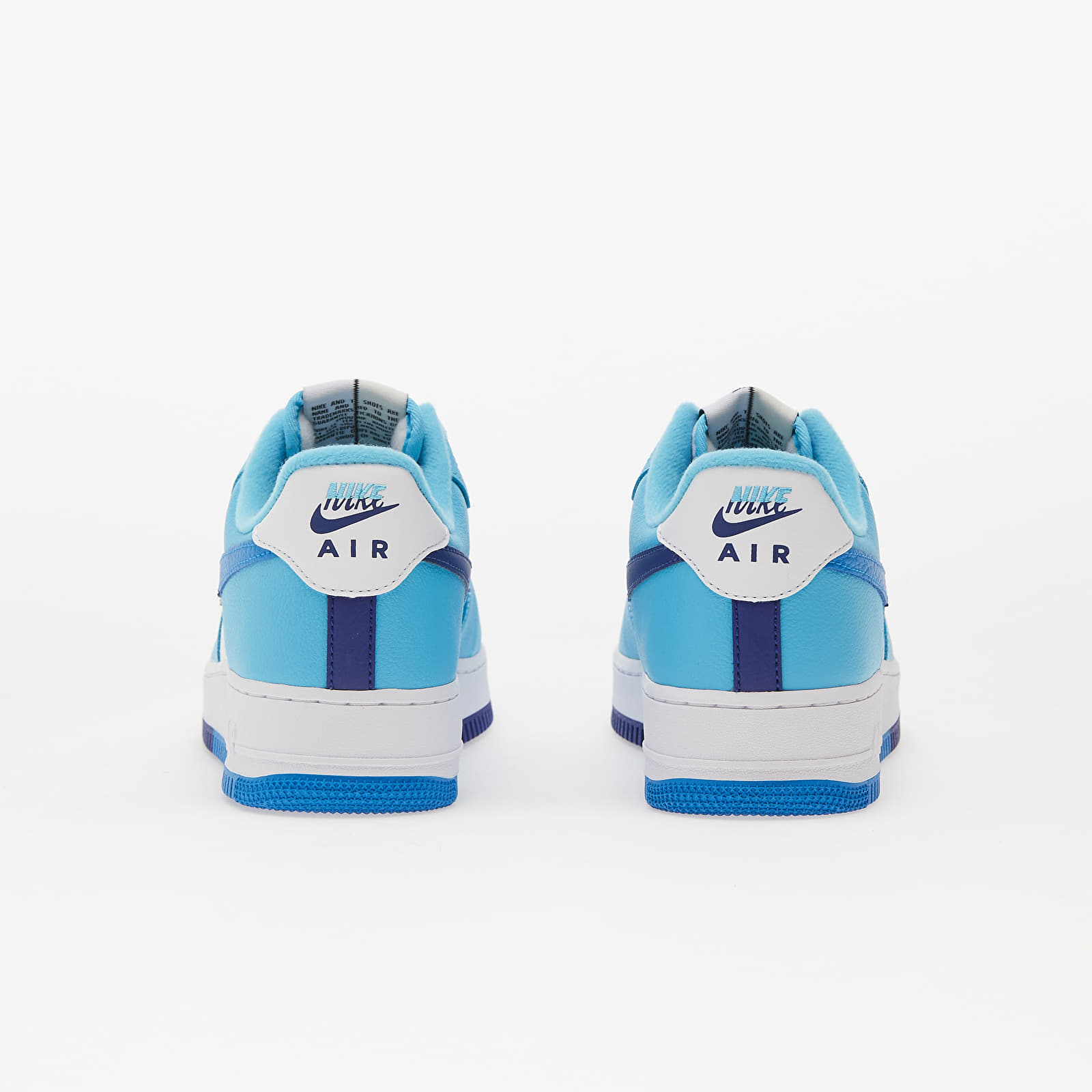 Baskets et chaussures pour hommes Nike Air Force 1 07 Lv8 White Lt Photo Blue Deep Royal Blue Queens