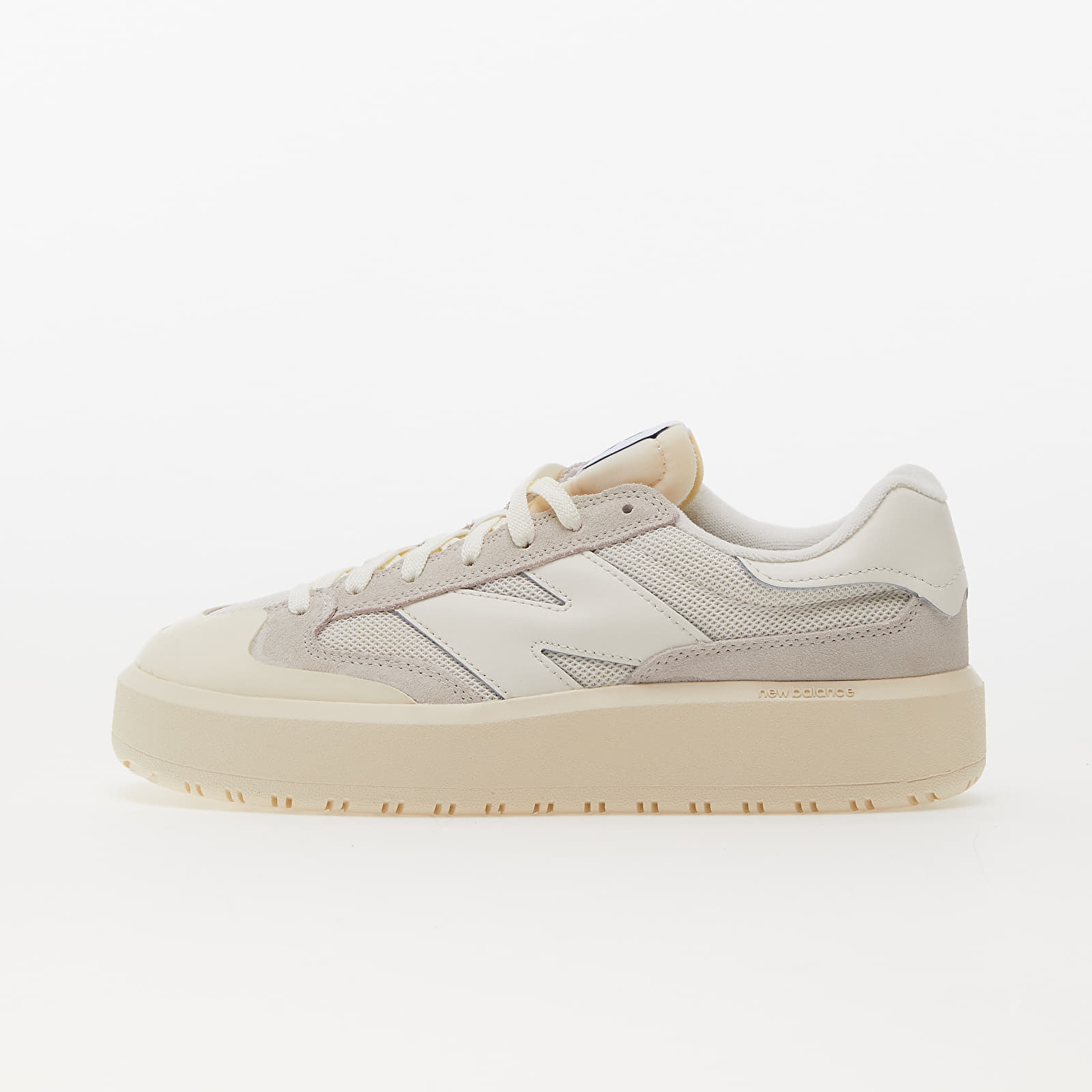 Adidași și pantofi pentru femei New Balance CT302 White