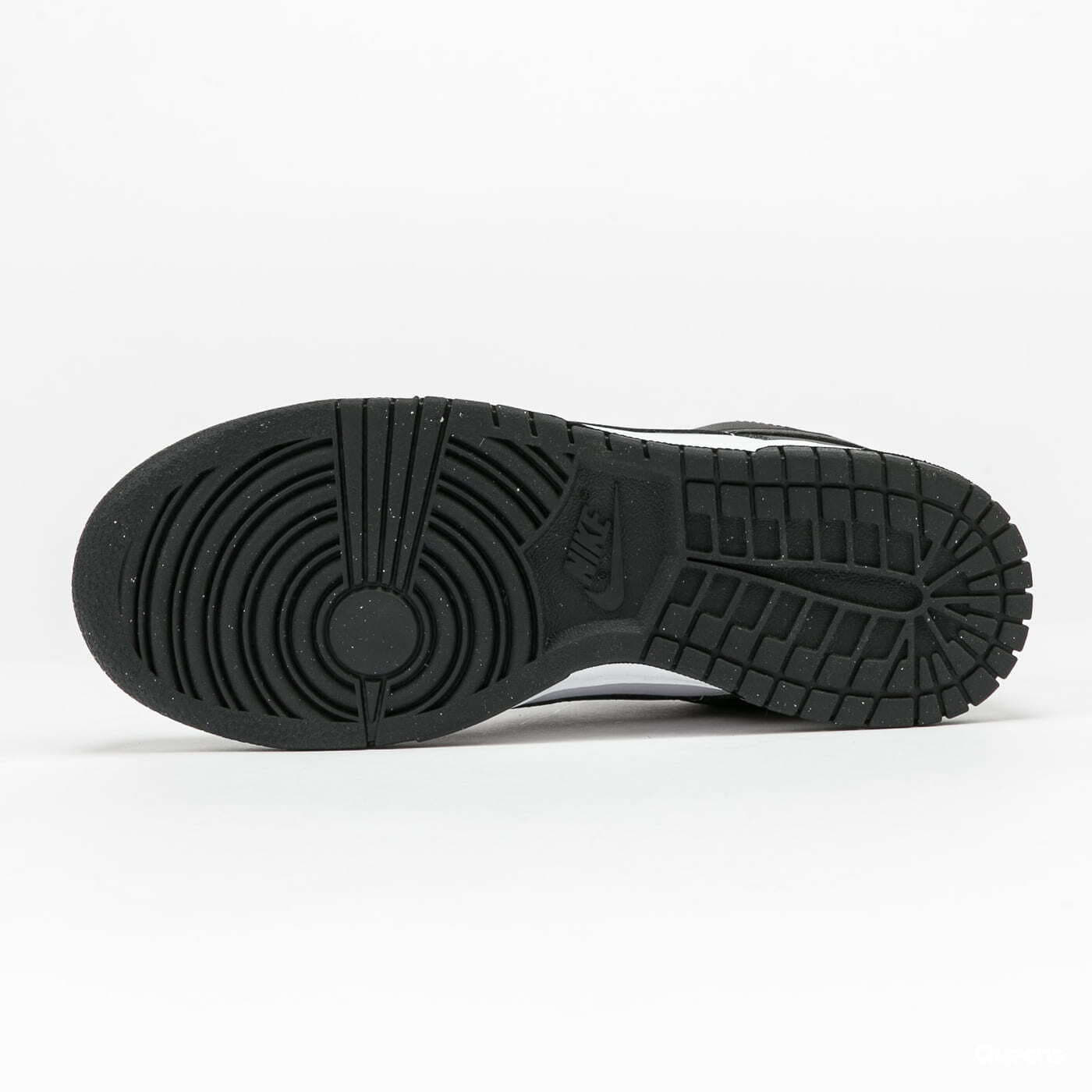 Baskets et chaussures pour femmes Nike W Nike Dunk Low Next Nature white / black