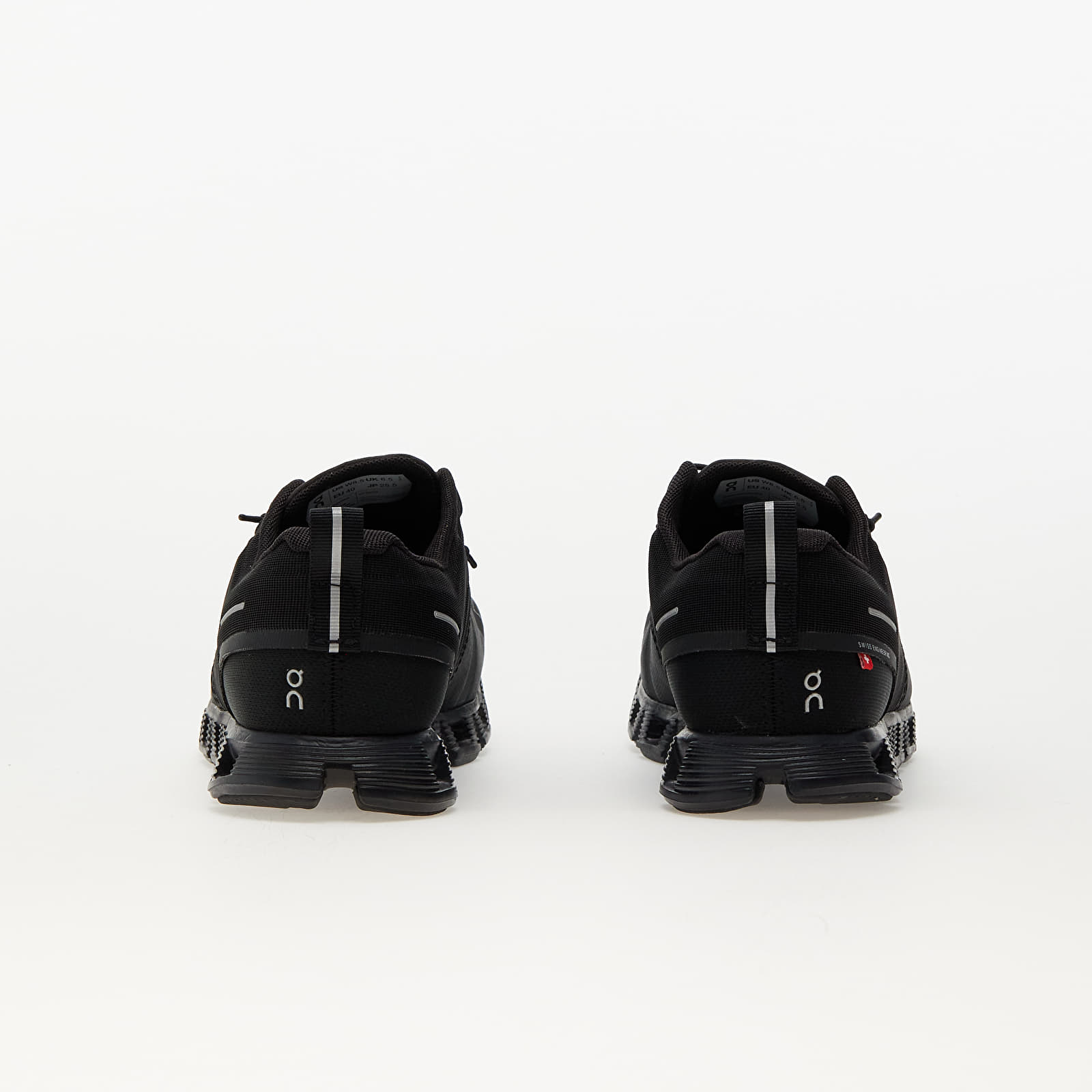 Women's sneakers and shoes On W Cloud 5 Waterproof All Black