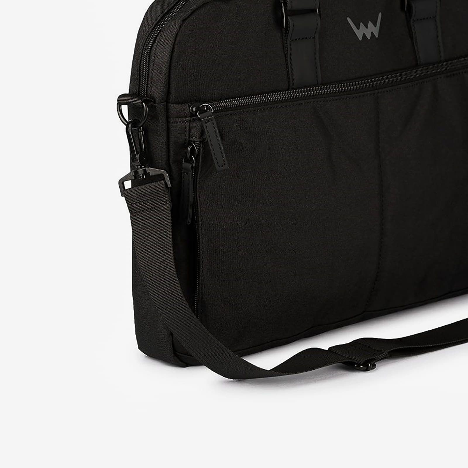 Shoulder bags Vuch Clementia Black