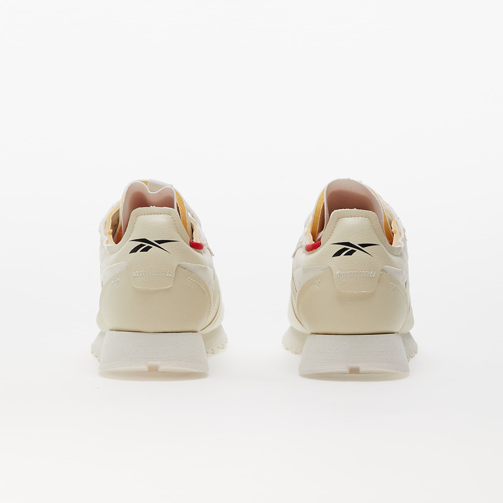 Pánske tenisky a obuv Reebok x Milk Makeup Classic Vegan Vintage Chalk/ Vector Red/ Core Black