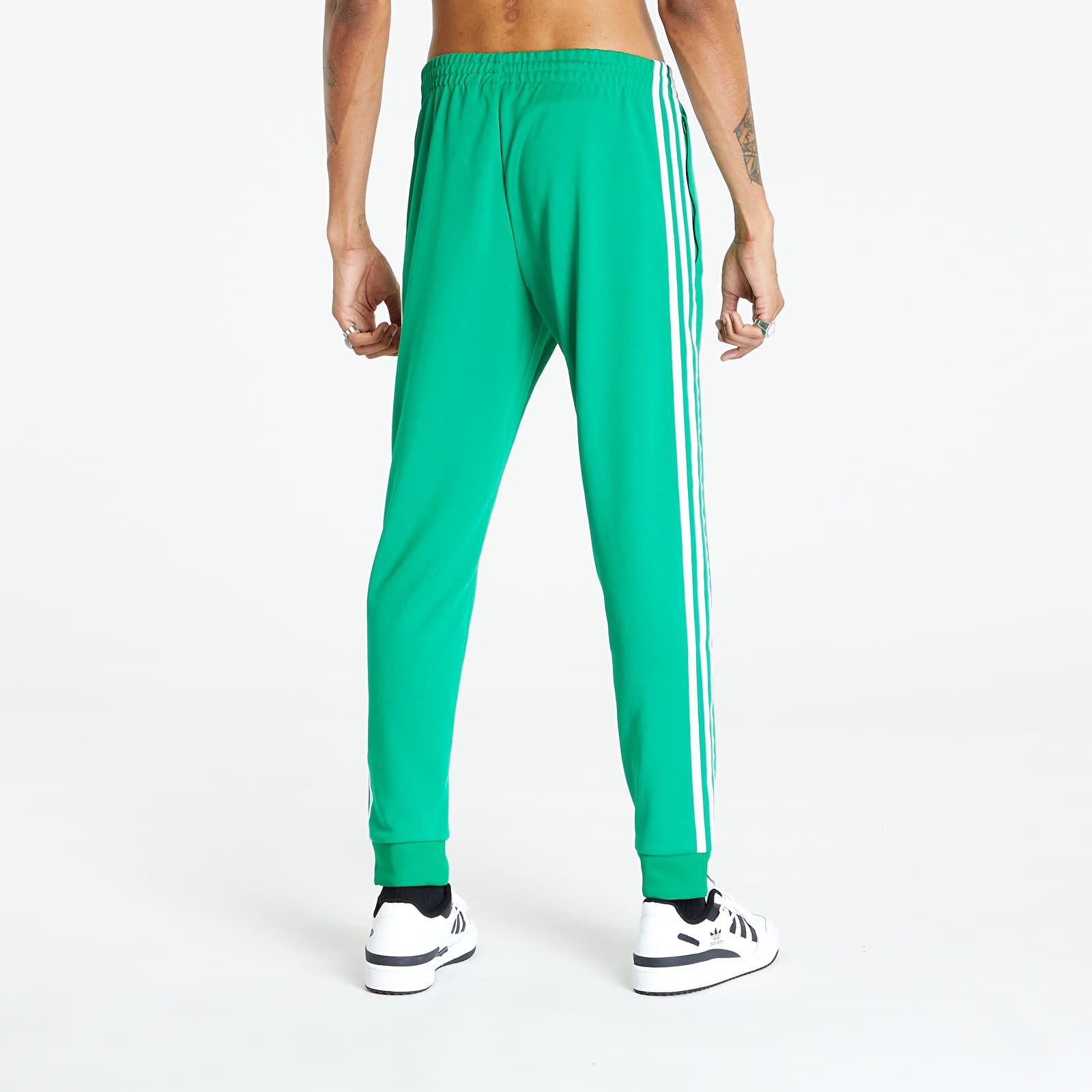 Sweatpants adidas Originals Adicolor Classics Sst Track Pant Green White Queens