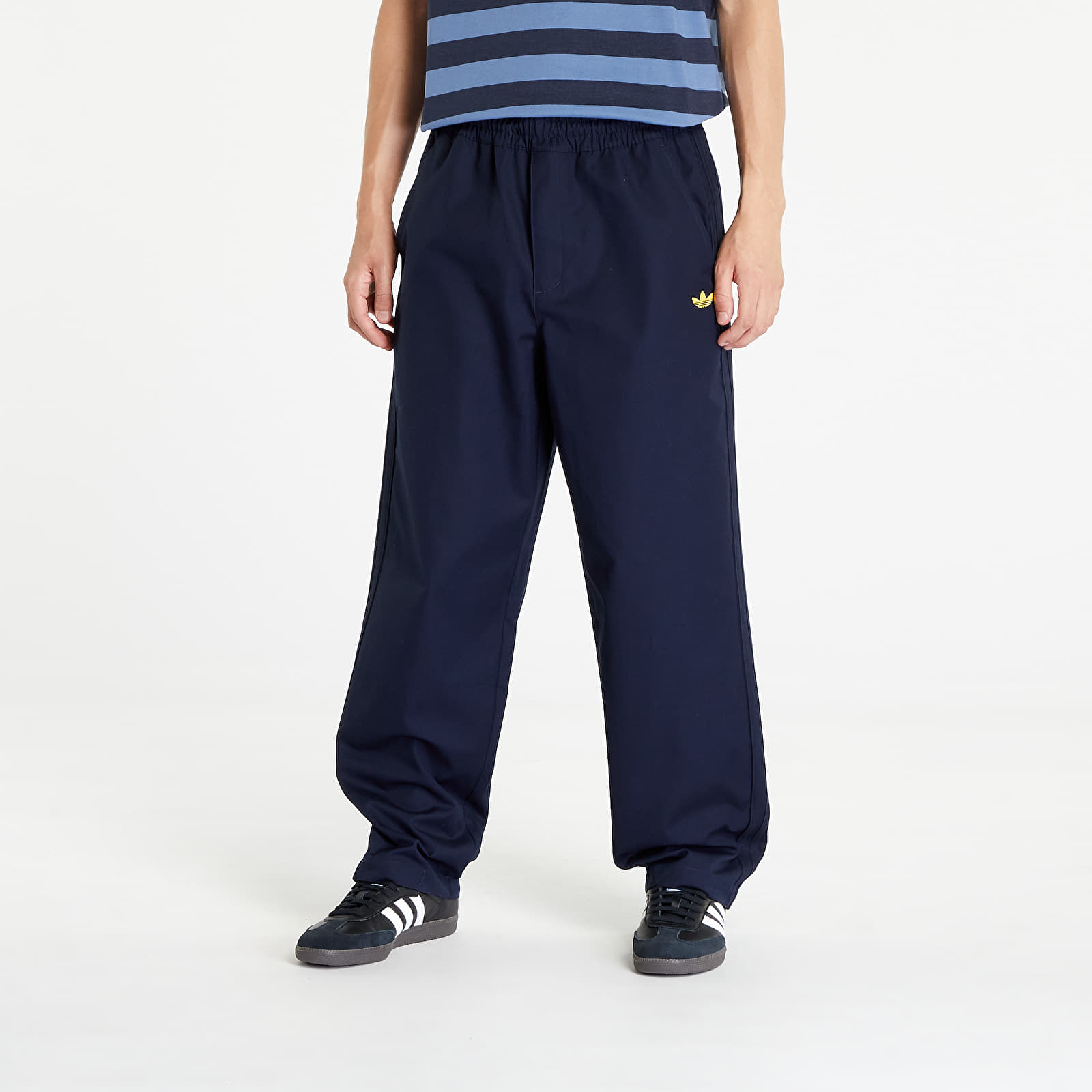 Adidas nike chino zip 2025