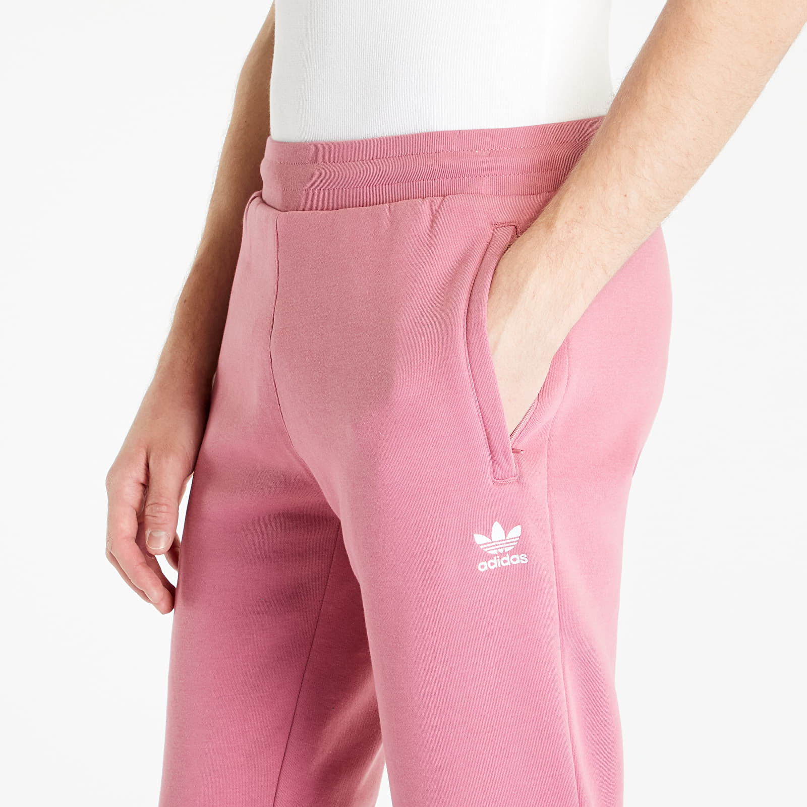 Sweatpants adidas Originals Trefoil Essentials Pant Pink Strata Queens