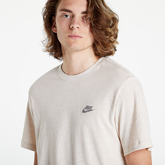 Khaki nike tshirt discount