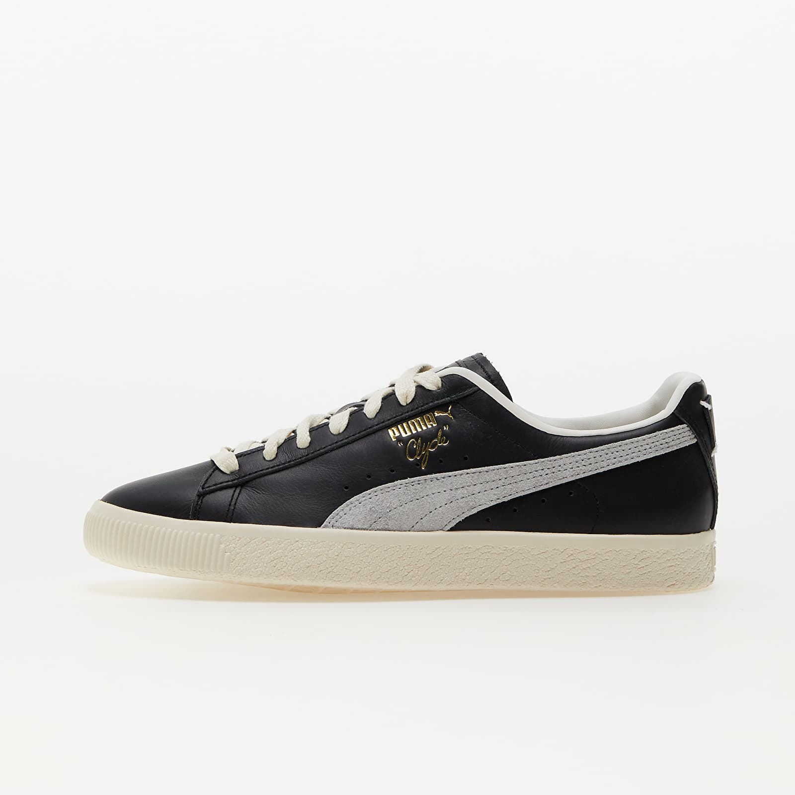 Men s sneakers and shoes Puma Clyde Base Puma Black Frosted Ivory Queens