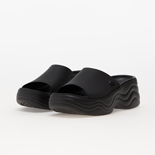 Women's sneakers and shoes Crocs Skyline Slide Black | Queens