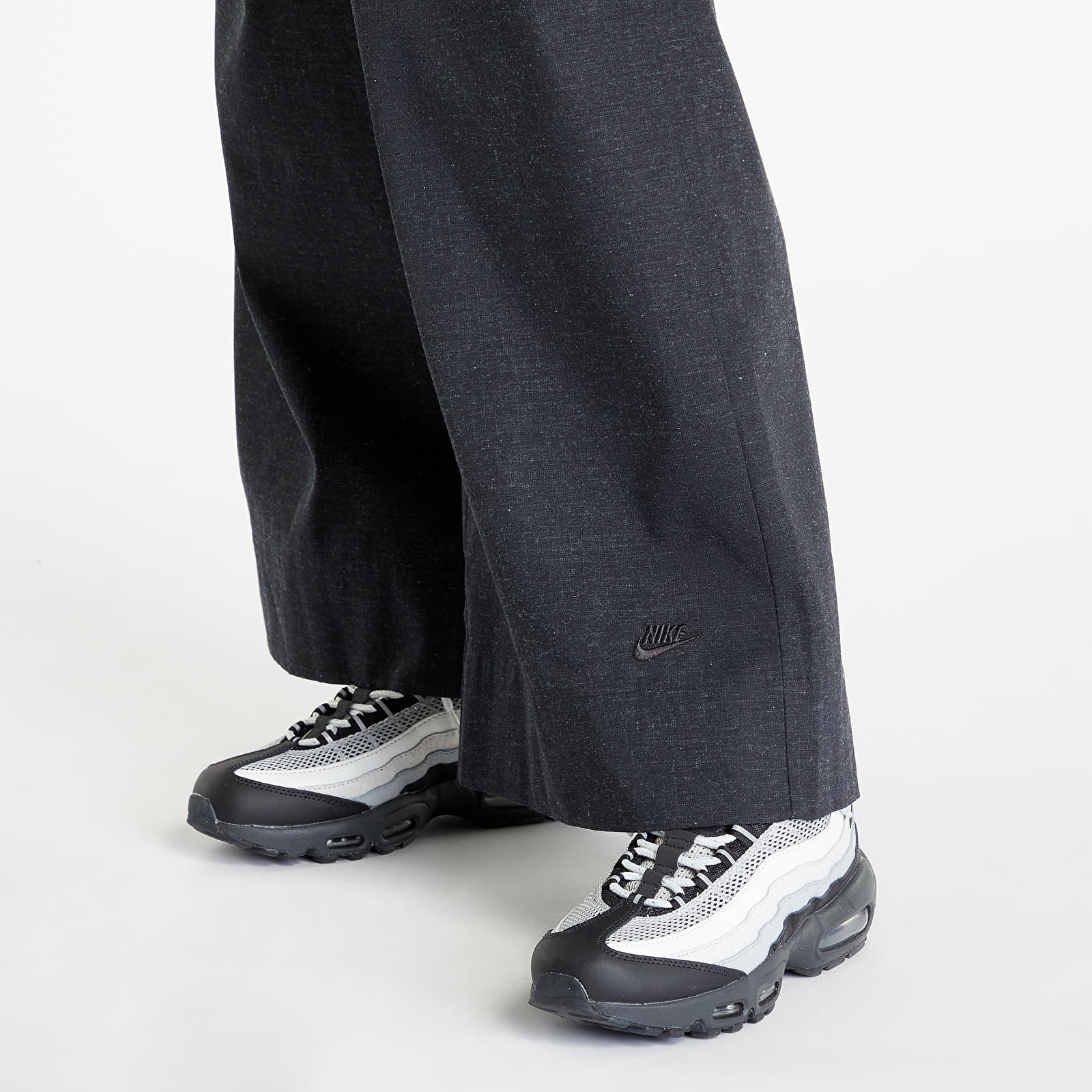 Jeans e pantaloni Nike Sportswear Women's Ripstop Pants Black Heather/ Black
