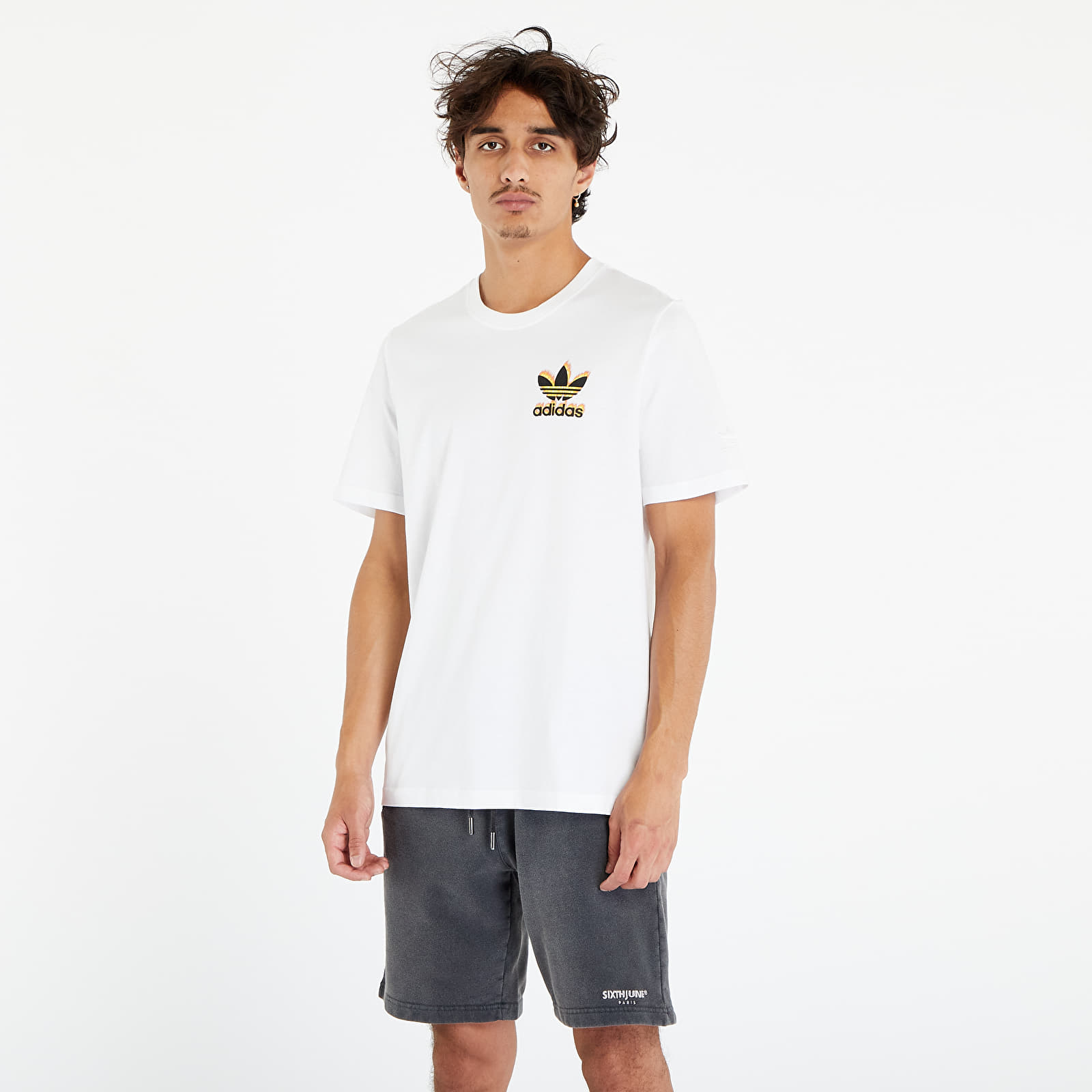 T-shirts adidas Originals Graphics Fire Trefoil Tee White