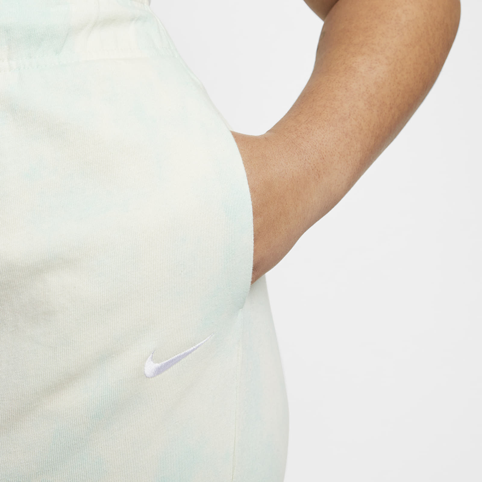 Jogginghosen Nike Sportswear Cloud-Dye Jersey Medium-Rise Joggers Plus Size Mint Foam/ White