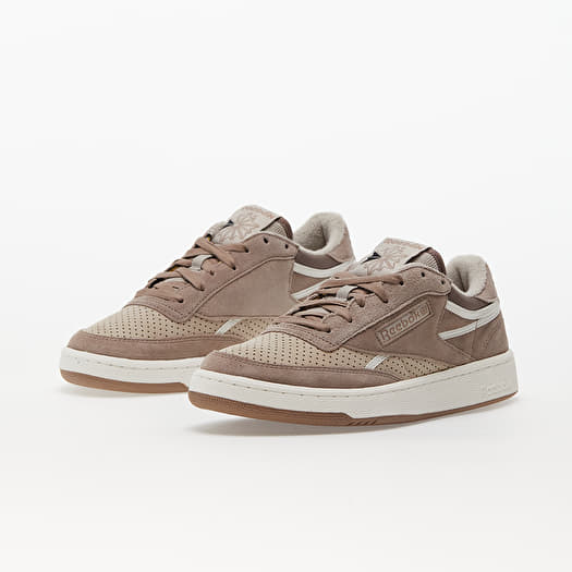 Men s sneakers and shoes Reebok Club C 85 Vintage Taupe Mode Beige Chalk Queens