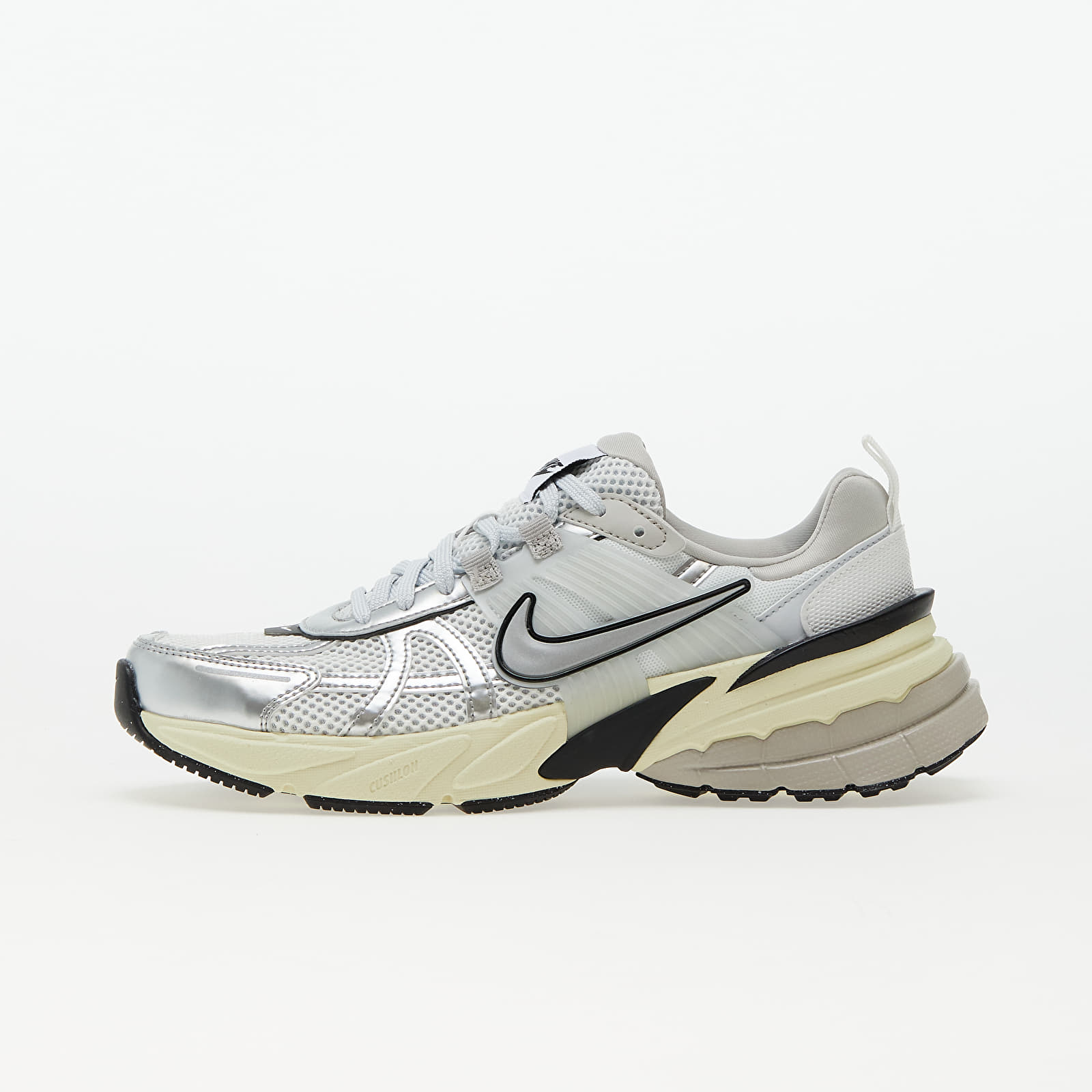 Zapatillas y zapatos de mujer Nike V2K Run Summit White/ Metallic Silver