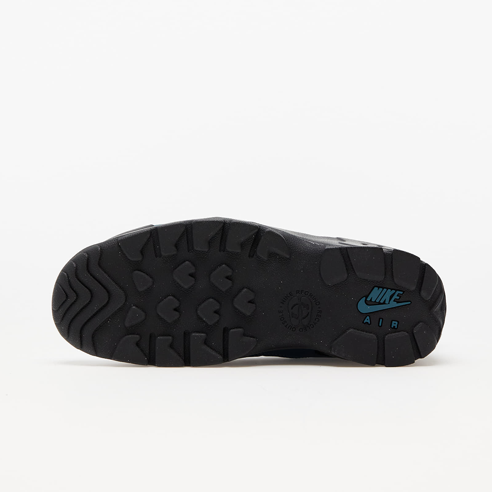 Men's sneakers and shoes Nike ACG Air Mada Black/ Black-Ash Green