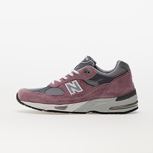 Grey new balance with pink outlet