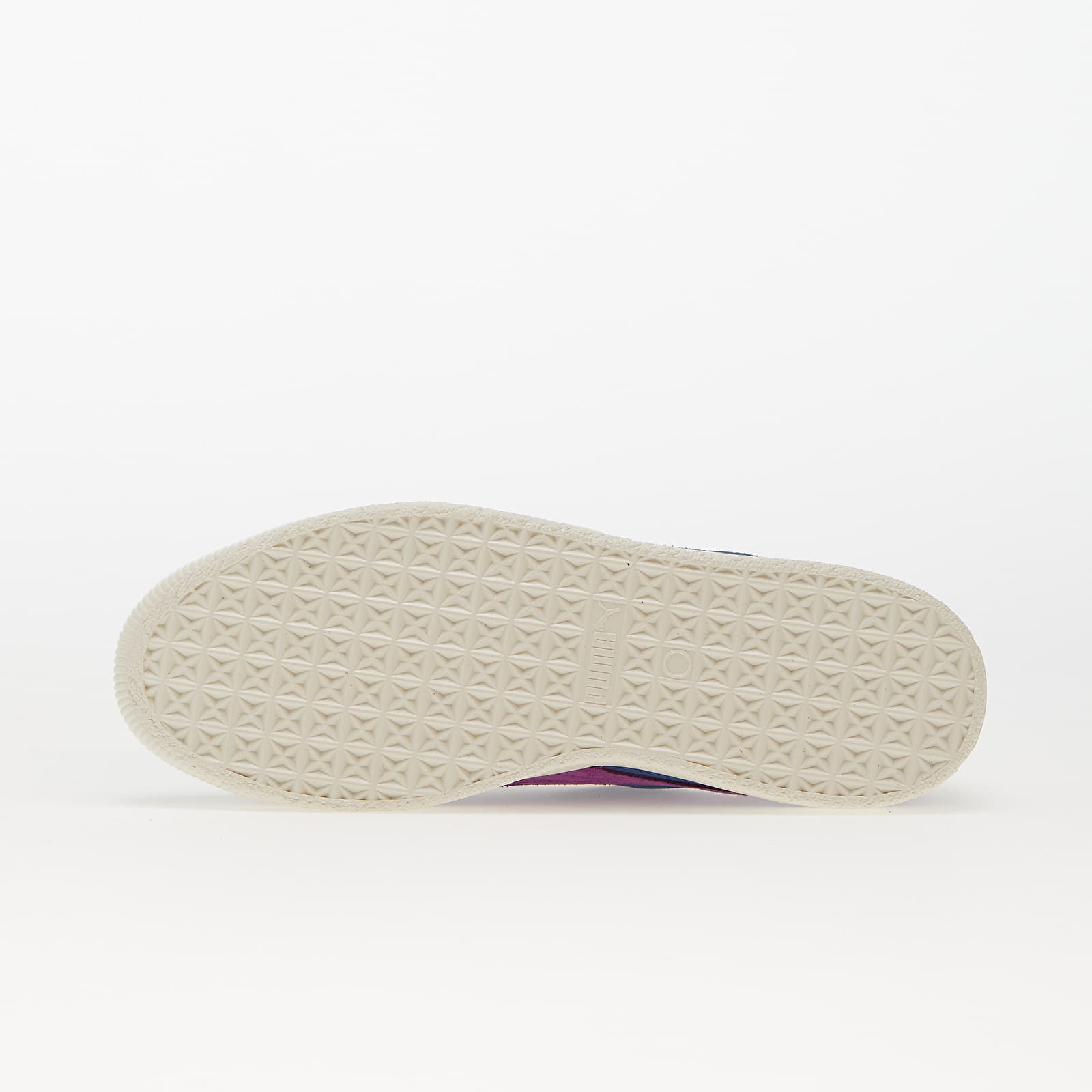 Men's sneakers and shoes Puma Clyde Culture PUMA White
