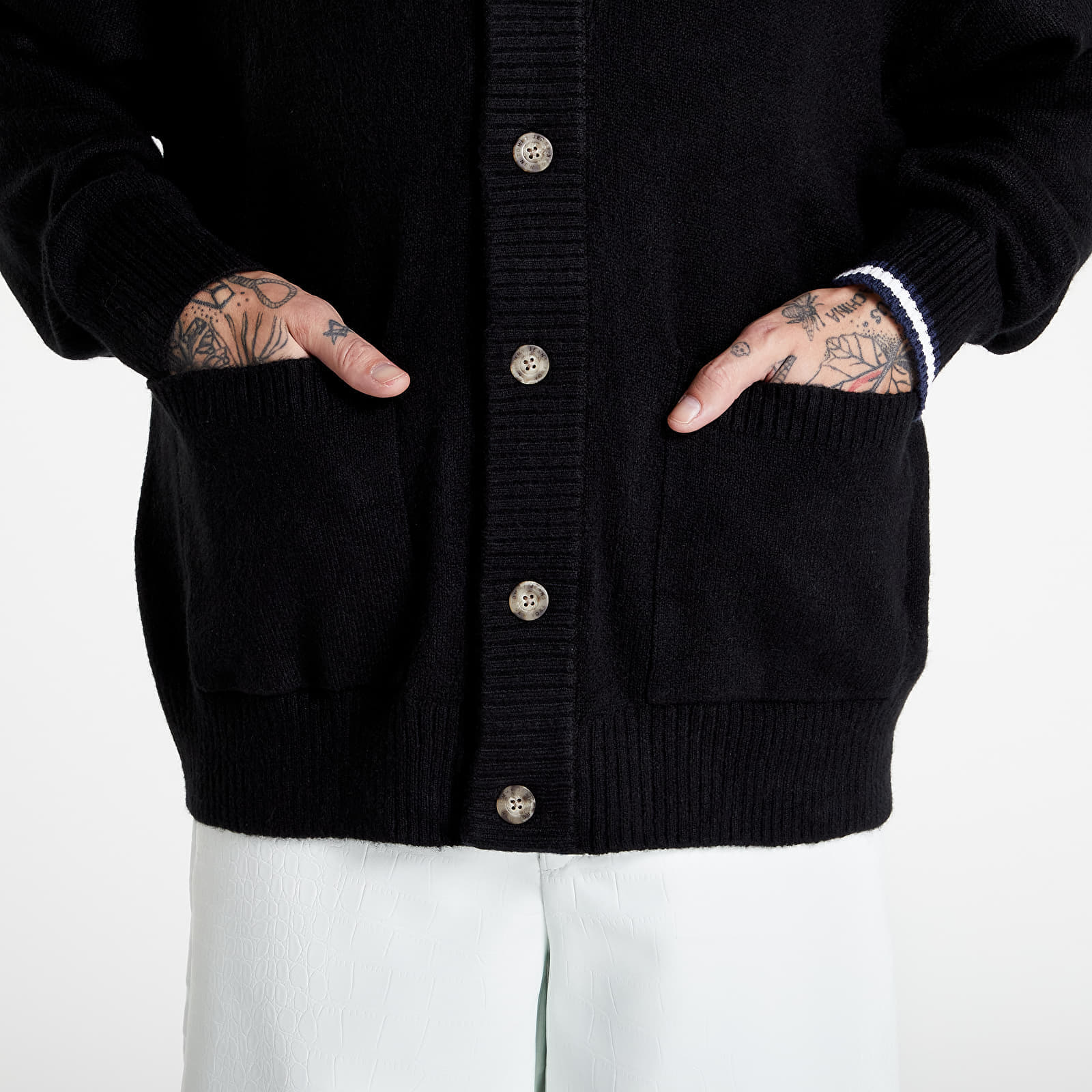 Gensere TOMMY JEANS Tjm Skater Badge Car Black