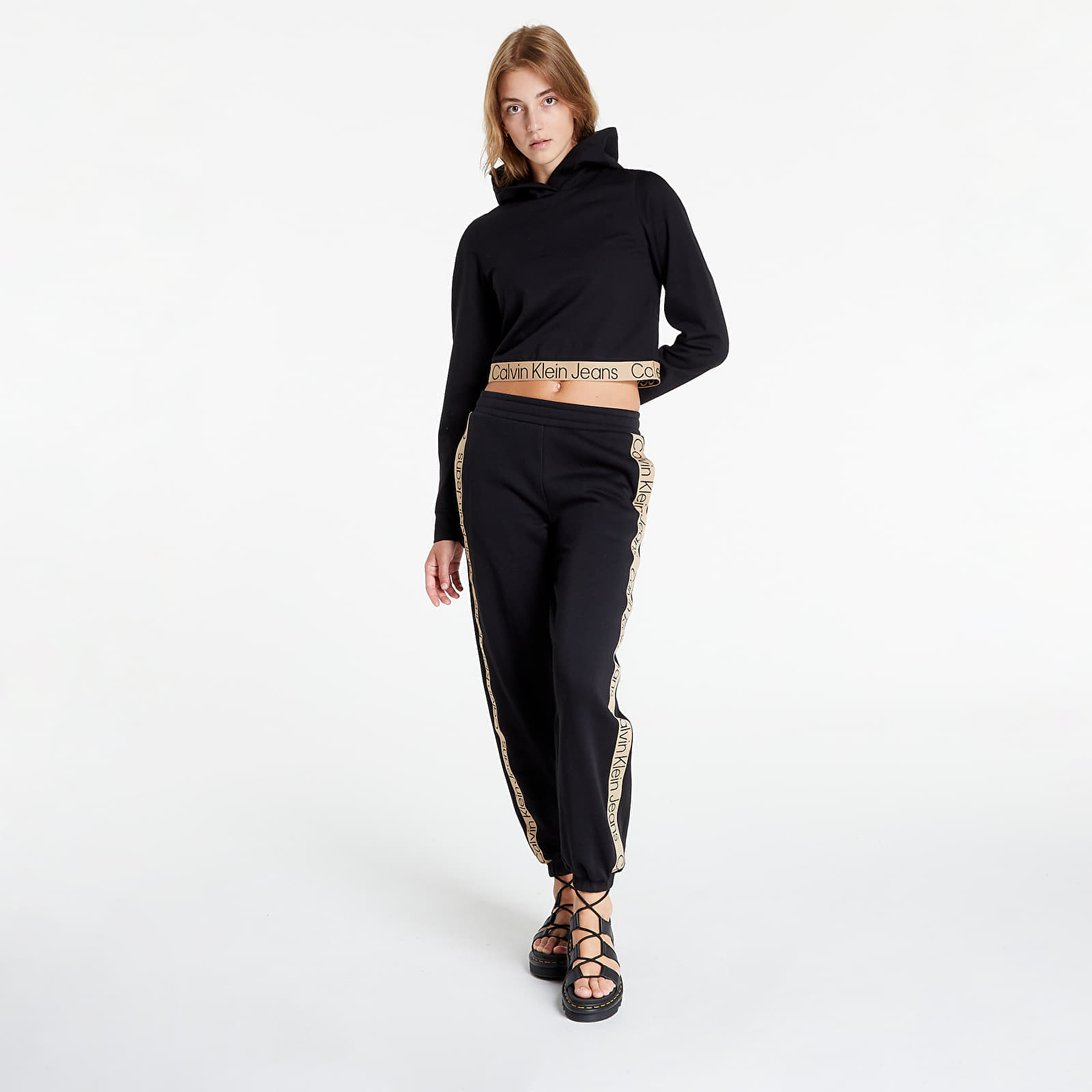 Trenirka CALVIN KLEIN JEANS Logo Tape Joggers Pants Black Queens